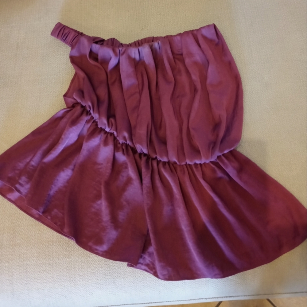 ASOS off one shoulder ruffled crop. 6.